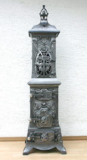 Frontalansicht Regulier - Füllofen, deutscher Jugendstil um 1910